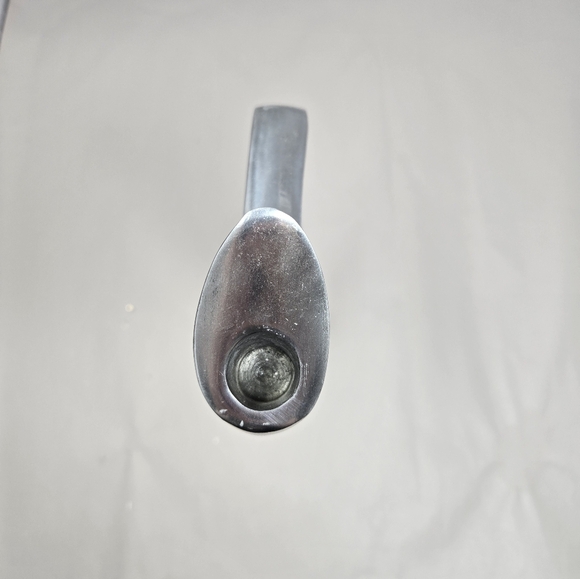 Vintage Matthew Hilton Cast Silver Tone Aluminum Postmodern Candlestick Holder - Picture 6 of 11